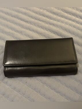 I PONTI Firenze Classic Black Leather Wallet Many Card Slots Zip Pocket 7” x 4”